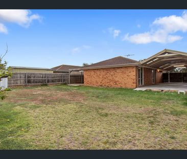 4 Vernon Ct, Hoppers Crossing, Vic 3029 - Photo 4