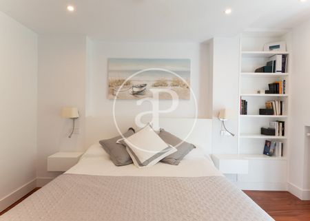 Flat for rent in Poeta Joan Maragall. - Photo 4