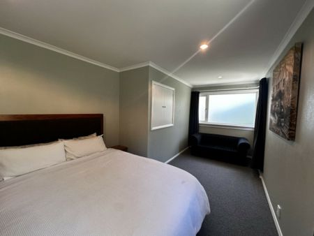 Immaculate inside and out! - Photo 2