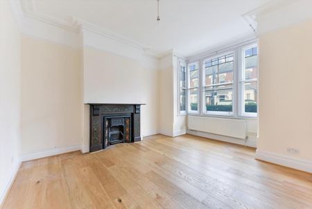 4 bedroom terraced house to rent - Photo 4