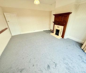 3 bedroom House To Let - Photo 2