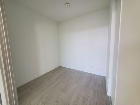 For Lease - 5 Buttermill Avenue Unit# 5105, Vaughan, Ontario - Photo 2