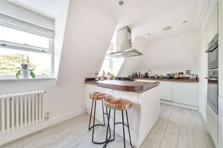 A stunning contemporary apartment in a converted Grade II listed building - Photo 4