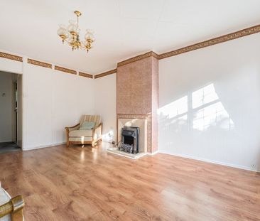 2 bedroom end of terrace house to rent - Photo 3