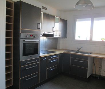 Location Appartement 3 pièces 77m² - Photo 4