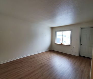 For Lease - 279 Pasadena Drive Unit# Unit B, Georgina, Ontario - Photo 3