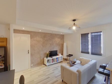 Location Appartement 2 pièces Meublé 48m² TOURS 37000 - Photo 2