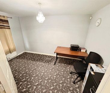 5 bedroom semi-detached house to rent - Photo 5