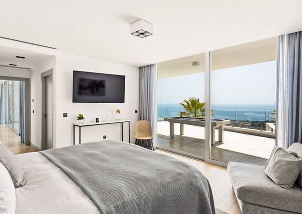 Luxury Villa for rent in Marbella Del Este, Andalusia