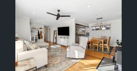 Spacious Family Home - Photo 3