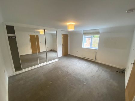 Price £2,900 pcm - Available Now - Unfurnished - Photo 3