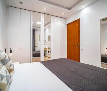 Carrer d'Occident, L'Hospitalet de Llobregat, Catalonia 08903 - Photo 2