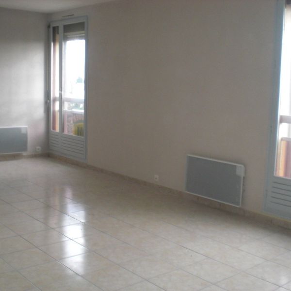 Location Appartement 1 pièce 37m² ORLEANS 45000 - Photo 1