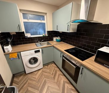 Studio Flat, Stox Mead, HA3 - Photo 1