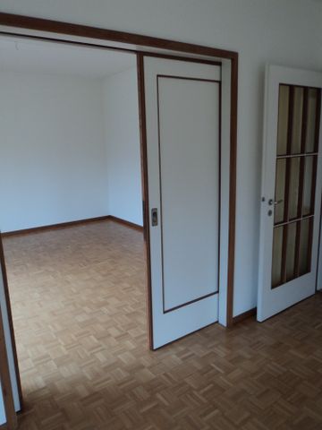 4-Zimmerwohnung mit 2 Balkonen auf dem Bruderholz - Photo 2