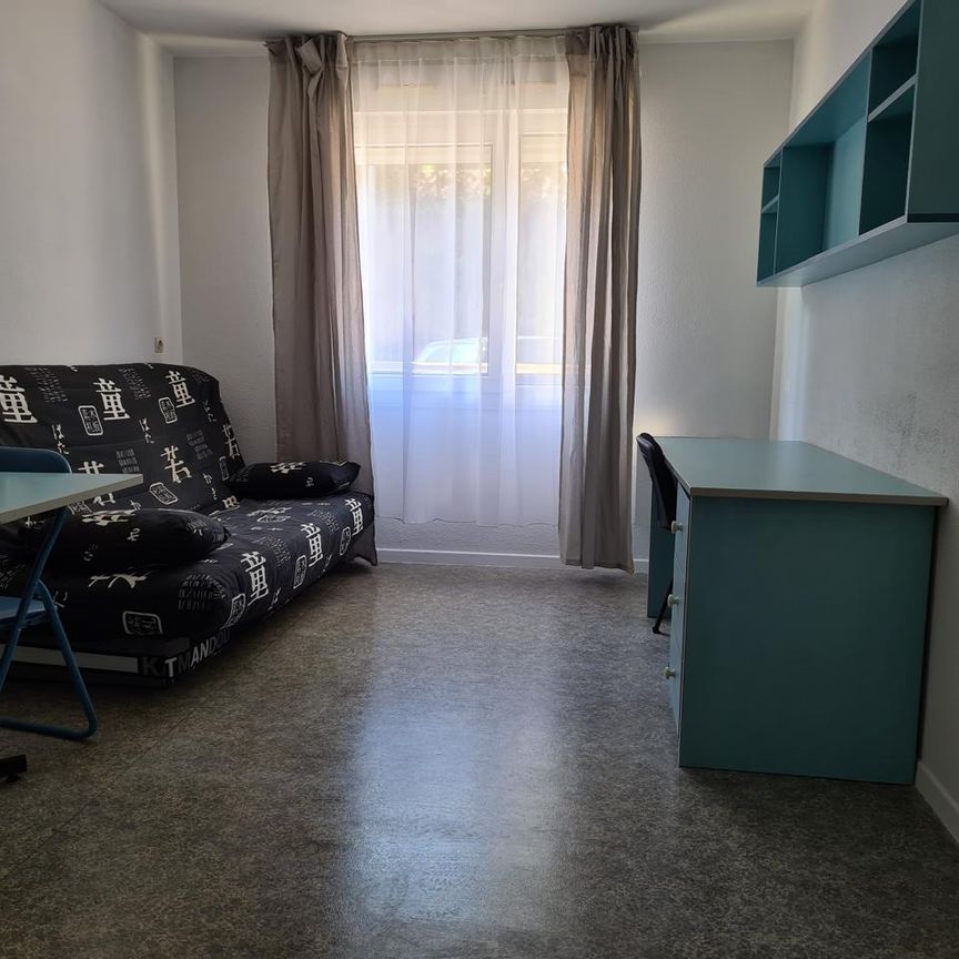 STUDIO meublé - idéal étudiant, - Photo 1