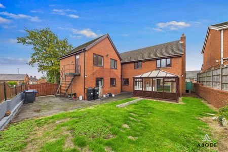 Vicarage Drive, Stramshall, Uttoxeter ST14 5DL - Photo 2