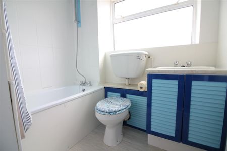 Wordsworth Way, West Drayton - Photo 4