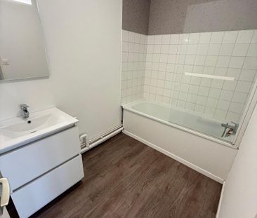 Location Appartement 3 pièces 82m² DOUAI 59500 - Photo 3