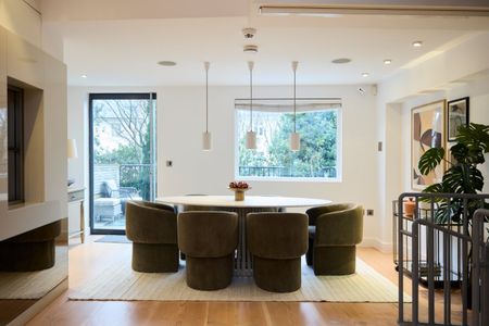 Hamilton Gardens, St John's Wood, London, NW8 9PU - Photo 3