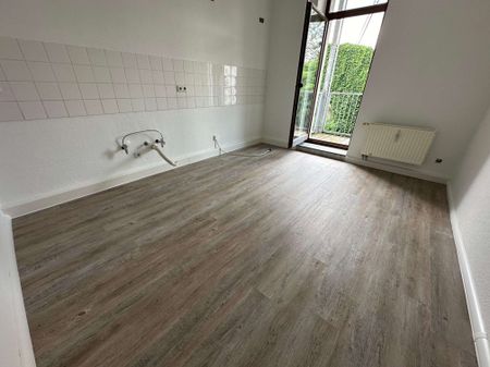 Neue EBK mögl. ! *** 1. OG - hochwertiges Laminat und West-Balkon ! - Foto 4