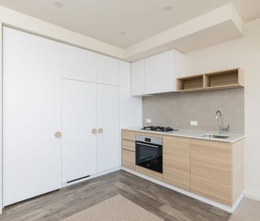 The Benchmark for Luxury Living – Two Bedrooms Plus Study - Photo 6