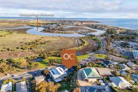 Open the Door to Coastal Charm and Character in Port Noarlunga - Photo 3