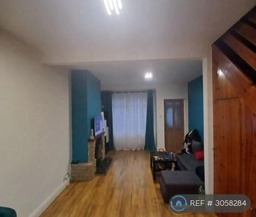 2 bedroom terraced house to rent - Photo 2