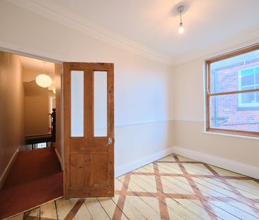 5 Bed Semi-Detached House, Brook Road, S8 - Photo 6