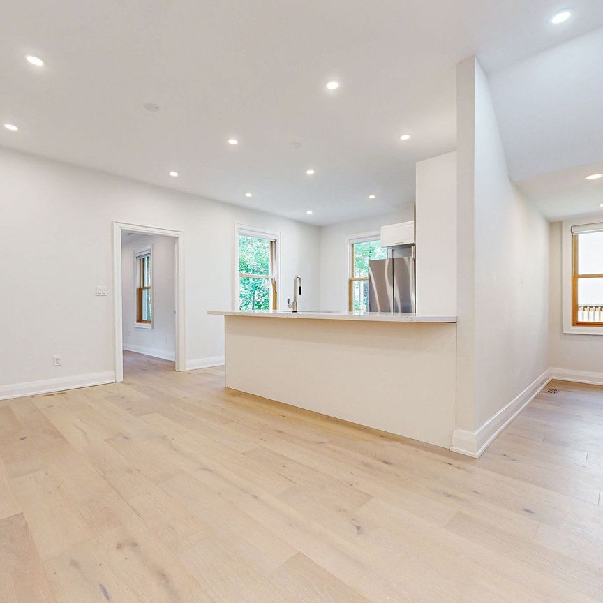 For Lease - 33 Centre Street Unit# Unit B, Vaughan, Ontario - Photo 1