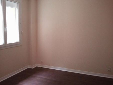 Location Appartement 3 pièces 60m² - Photo 2