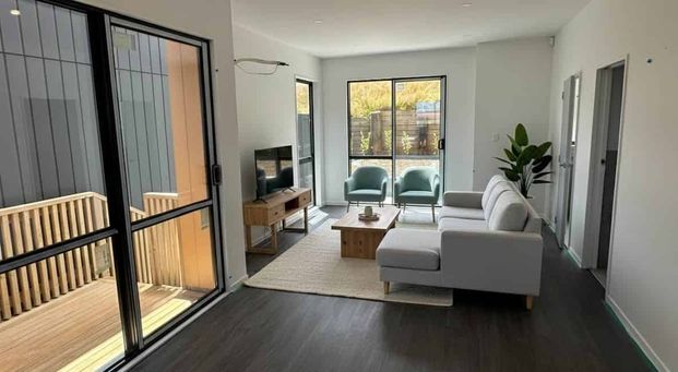 FIRST WEEK RENT FREE - Pukekohe! - Photo 1