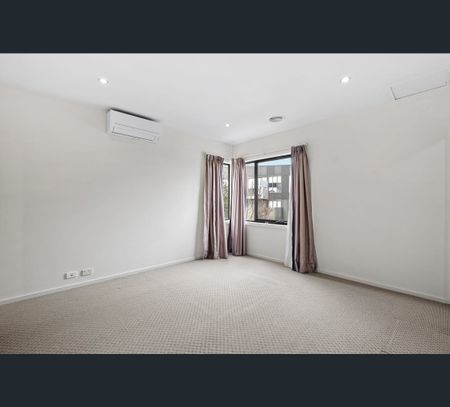 3 Yarra Bing Cres, Burwood, Vic 3125 - Photo 4