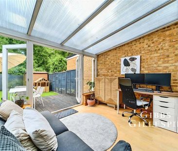 2 bedroom terraced house to rent - Photo 4