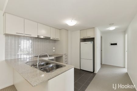 169/60 College Street, Belconnen ACT - Photo 4