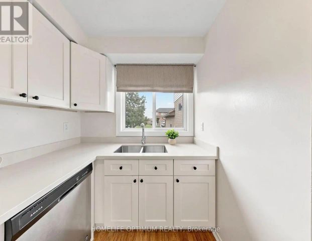 1258 COLEMAN COURT — 3 Bedroom - Photo 1