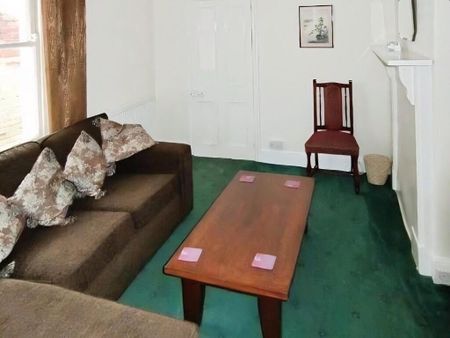 5 bedroom terraced house to rent - Photo 2