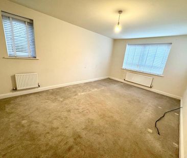 4 bedroom detached house to rent - Photo 3