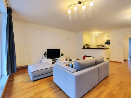 Appartement te huur - Photo 1
