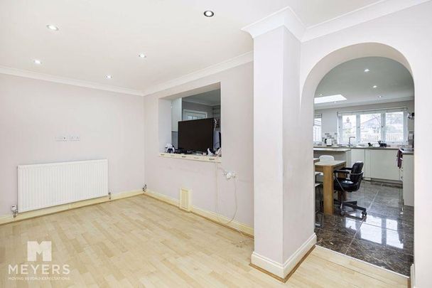 4 bedroom detached house to rent - Photo 1