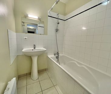 A Louer - Nantes Petit Port/hippodrome - Appartement 2 Pièces De 48.93 M² - Photo 2