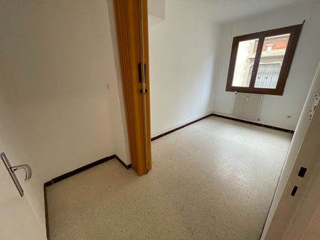 Location appartement 2 pièces, 41.38m², Nîmes - Photo 3