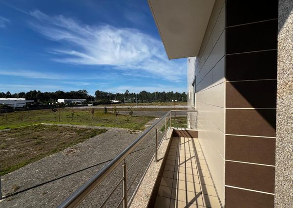 T3 em Esgueira (suite, varandas, cozinha equipada)