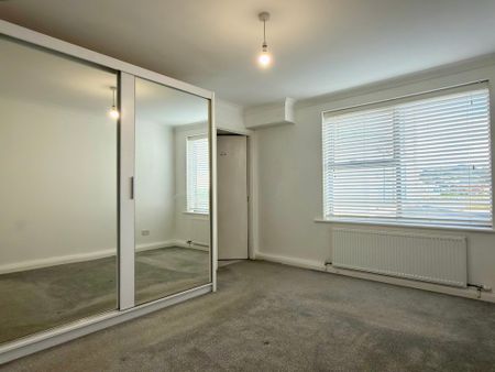 Salterns Way, Lilliput, Poole - Photo 5