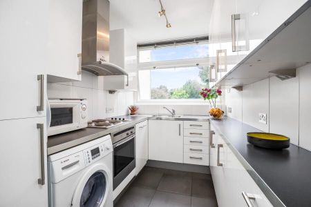2 Bedroom Flat To Let - Photo 3