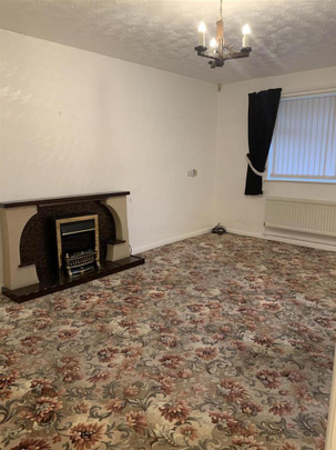 2 bedroom semi-detached bungalow to rent - Photo 1