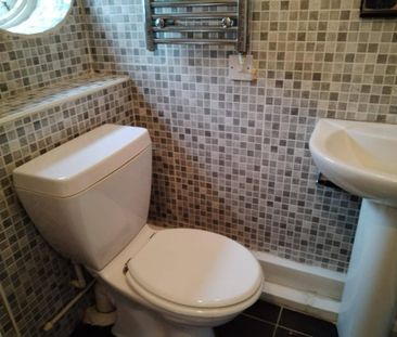 Studio to rent - Photo 6