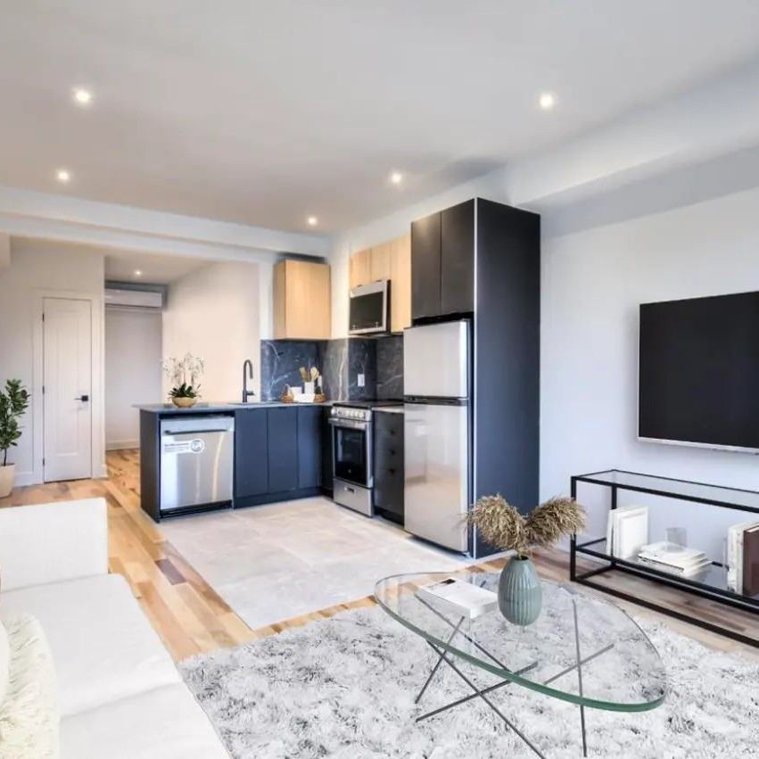 4965 Chemin de la Côte Saint Luc apartment — Montréal, QC (2-Bedroom) - 2 Bedroom - Photo 1