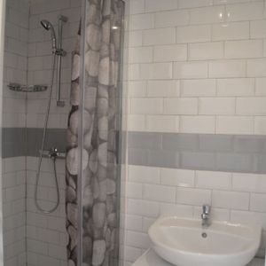 A louer au coeur de VILLEFRANCHE SUR SAONE, appartement type 2 au 1er étage - Photo 3