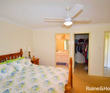 SPACIOUS FAMILY HOME - Photo 1